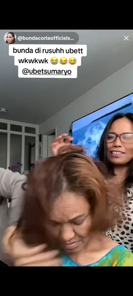 hahahahaha.. bunda di jailin sama si @ubetsumaryo @Bunda Corla Ratu live Dunia @@bundacorlaofficialss2  #bundacorlaofficialss #bundacorlaratujreng #bundacorla #masukberandafyp 