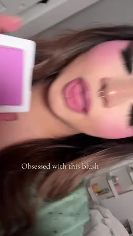 @Glossier billow seamless cheek color blush is my new blush addiction #glossier #glossierbillow #glossierpowderblush #blush #blushrecommendations 