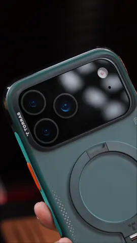 If you don't want your iPhone 17 to get broken, then get this airbag case for your new phone!#iphone17 #iphone #tiktokshoplabordaysale #tiktokshop #tiktokshop 