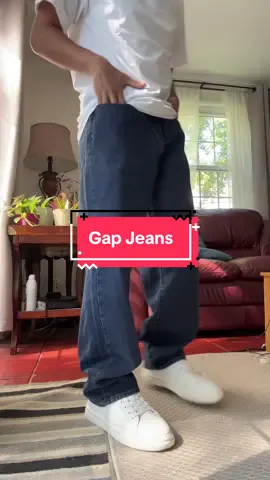 The quality on these baggy jeans from gap is so good #retrostyle #gap 