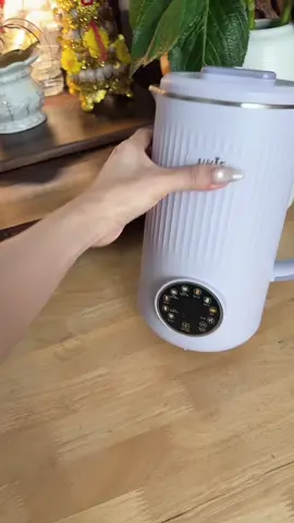 Bình nấu sữa hạt siêu mịn . Nấu rất nhanh , máy khoẻ êm ko ồn ào 