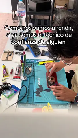 Rendirse no es opción 🔥 #Reparaciondecelulares #TecnicosDeCelulares #Emprendimiento #celulares  #LIVEIncentiveProgram  