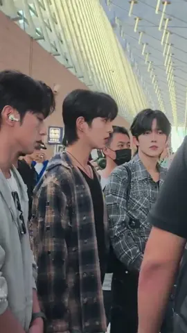 Ahhh boyfriend attitude 😭#jiangheng #lipeien #abodesiretheseries #chineseactor #fyp 