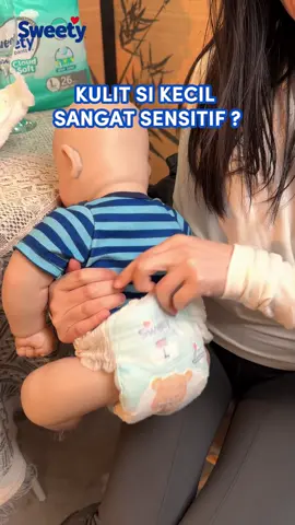 Jangan biarin kulit si kecil ruam cuma karna salah pilih popok ya moms! Yuk beralih ke Sweety Cloud soft sekarang karena bahannya sudah ekstra lembut sehingga dapat menjaga kulit si kecil sepanjang hari #mom #diapers #rekomendasi #popok #promo 