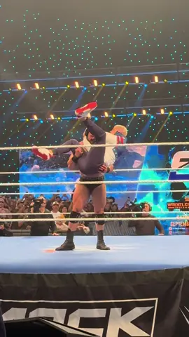 Cody Rhodes hit that Cody cutter clean. #codyrhodes #WWE #wrestling 