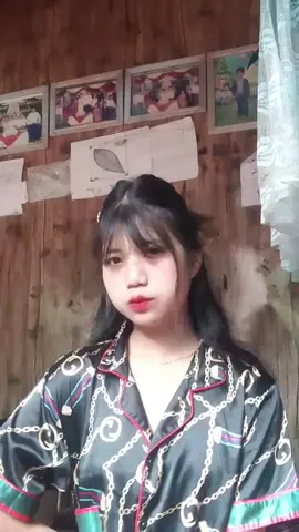 #ဆီဆိုင်သူ #မြင်ပါများပီးချစ်ကျွမ်းဝင်အောင်လို့🤒🖤 #fypシ #foryou #foryoupage 