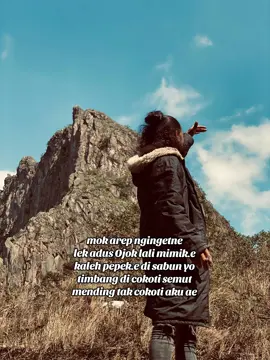 tahu bulat aja limaratusan masa susu kamu yang gede gratisan🤣