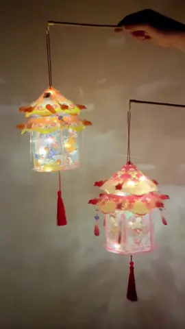 ✨ Trung thu rực rỡ, lung linh cùng đèn lồng sắc màu ✨ 🌕 Treo đèn, thắp sáng niềm vui, gửi gắm yêu thương trọn vẹn đêm trăng #ĐènLồngTrungThutrungthu #trungthu #banhtrungthu #ĐènBươmBướm #longdentrungthu 