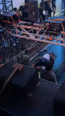 A quienes les ha pasado eso con algún chero que la parquea algo luego ! 🤣🤣 #discomoviles_de_el_salvador #vacil #humor 