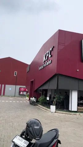 Promo TikTok KFC seluruh Indonesia, makan di TikTok lebih hemat #promotiktok #promokfc #kfc #makananviral #decisiones 