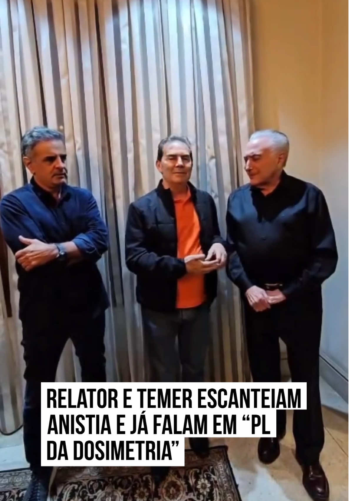 Indicado como relator do PL da #Anistia na Câmara, o deputado federal Paulinho da Força (Solidariedade-SP) fez, ao lado do ex-presidente da República Michel Temer (MDB), uma publicação no Instagram, na noite desta quinta-feira (18/9), na qual é defendida a ideia de que o projeto passe a se chamar PL da #Dosimetria. A mudança no nome do PL indica que, em vez de se discutir uma anistia para os envolvidos em atos antidemocráticos e na trama golpista, o projeto passaria a tratar de uma revisão nas penas decretadas pela Justiça. Essa opção, no entanto, deve desapontar os parlamentares alinhados ao ex-presidente Jair #Bolsonaro (PL), que defendem uma anistia “ampla, geral e irrestrita”. No texto de legenda da publicação, Paulinho se autointitula como relator do PL da Dosimetria. “Como relator do PL da Dosimetria, tenho buscado dialogar com grandes lideranças para construir uma proposta que pacifique o país e garanta justiça”, diz ele. Ao longo da gravação, Paulinho diz que o objetivo dele é “pacificar o Brasil”, porque o país não aguentaria mais a polarização “de extrema direita com extrema esquerda”. O ex-presidente Michel Temer também fala no vídeo e segue a mesma linha de raciocínio, sugerindo a realização de um pacto entre instituições. “Evidentemente, já conversamos um pouco aqui, e, de comum acordo com o Supremo Tribunal Federal (STF), com Executivo, numa espécie de pacto republicano, digamos assim, especialmente com esta denominação de PL da Dosimetria, portanto, de uma nova dosagem das penas, acho que pode produzir um resultado muito positivo [para o país]”, afirma o ex-presidente. No vídeo, aparece também o deputado federal Aécio Neves (PSDB-MG). Ele reforça a nova nomenclatura de PL da Dosimetria e sugere que a proposta evitaria um confronto entre a Câmara e o STF. “A anistia para tentativas de abolir o Estado Democrático de Direito, já foi considerada inconstitucional pelo STF. E como você disse, você não quer colocar o Congresso Nacional em confronto novamente com o STF. Portanto, essa nova nomenclatura de PL da Dosimetria é absolutamente adequada”, frisa Aécio. #tiktoknotícias 📹@deputadofederalpaulinho