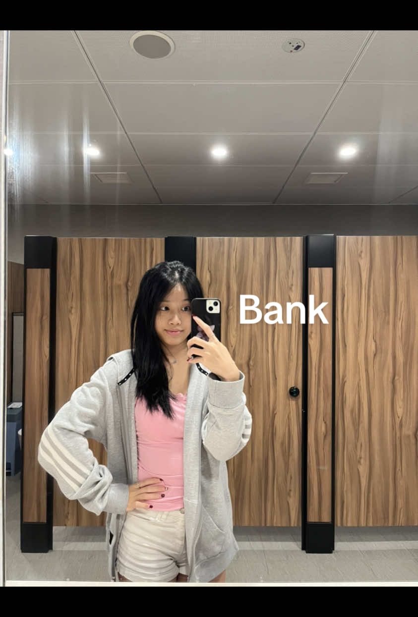 wat do u guys reccomend shd i stick w maribank (i hv no income)