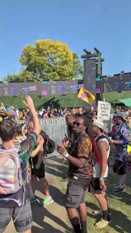 WHO IS THIS RAVE COP AT LOST LANDS I LOVE HIM #lostlands #lostlands2025 #rave #edm #edmtiktok  😭🦕🦖🤟🏻💓