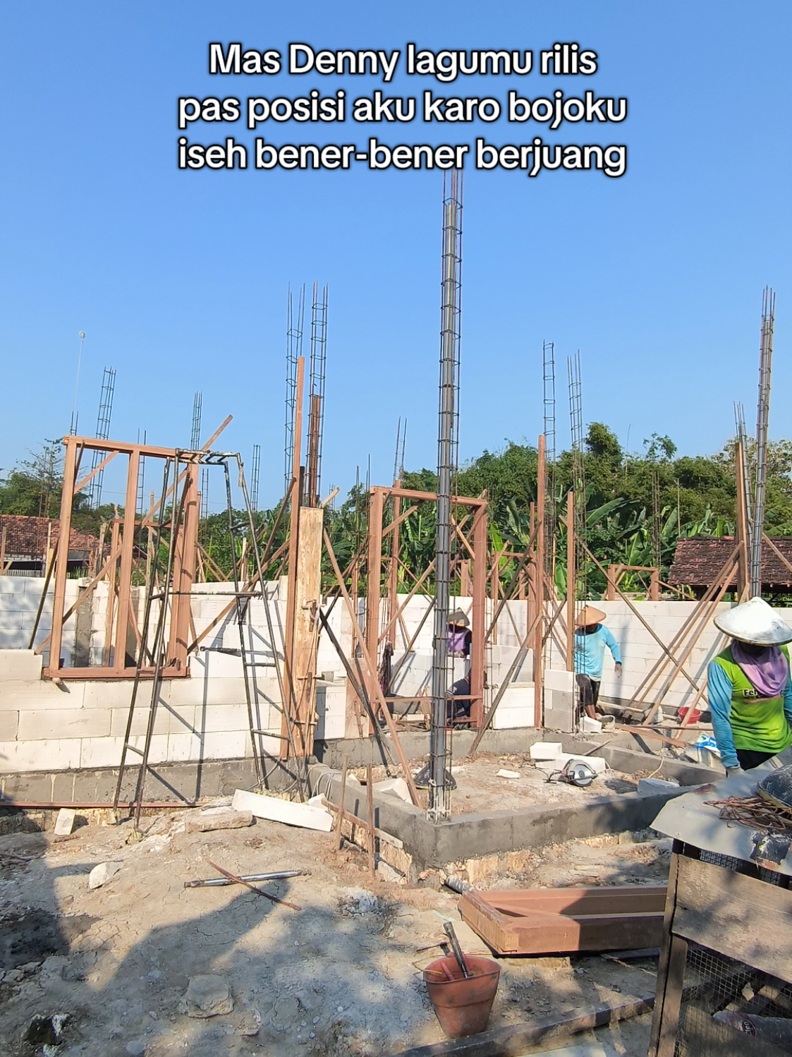 Mung Modal Bismillahirrahmanirrahim. . 🤲 #rumahminimalis #desainrumah #prosesbangunrumah #rumahimpian #fyprumah 