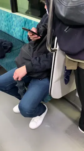 Eh….!? #realjapan #japanreal #japaneseculture #thisisjapan #japanlife #japanlifestyle #japanlife🇯🇵 #culturajaponesa #japon #funnytiktok #funnymoments #graciosostiktok #gracioso #🤣🤣🤣 #japanesesociety #workholic #funnyman #funnyguy 