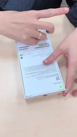 Bóc seal nhân ngày em nó mở bán 😊#iphone17promax#cellphones 