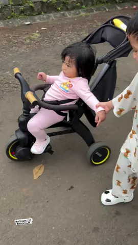 jalan pagi bareng kaka ajja#lily #rayanzamalikahmad #masyaallahtabarakkallah #raffinagita1717 #fyp 