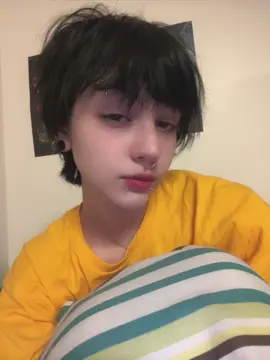 i finally got my lips pierced i will never shut up #mlm #boy 