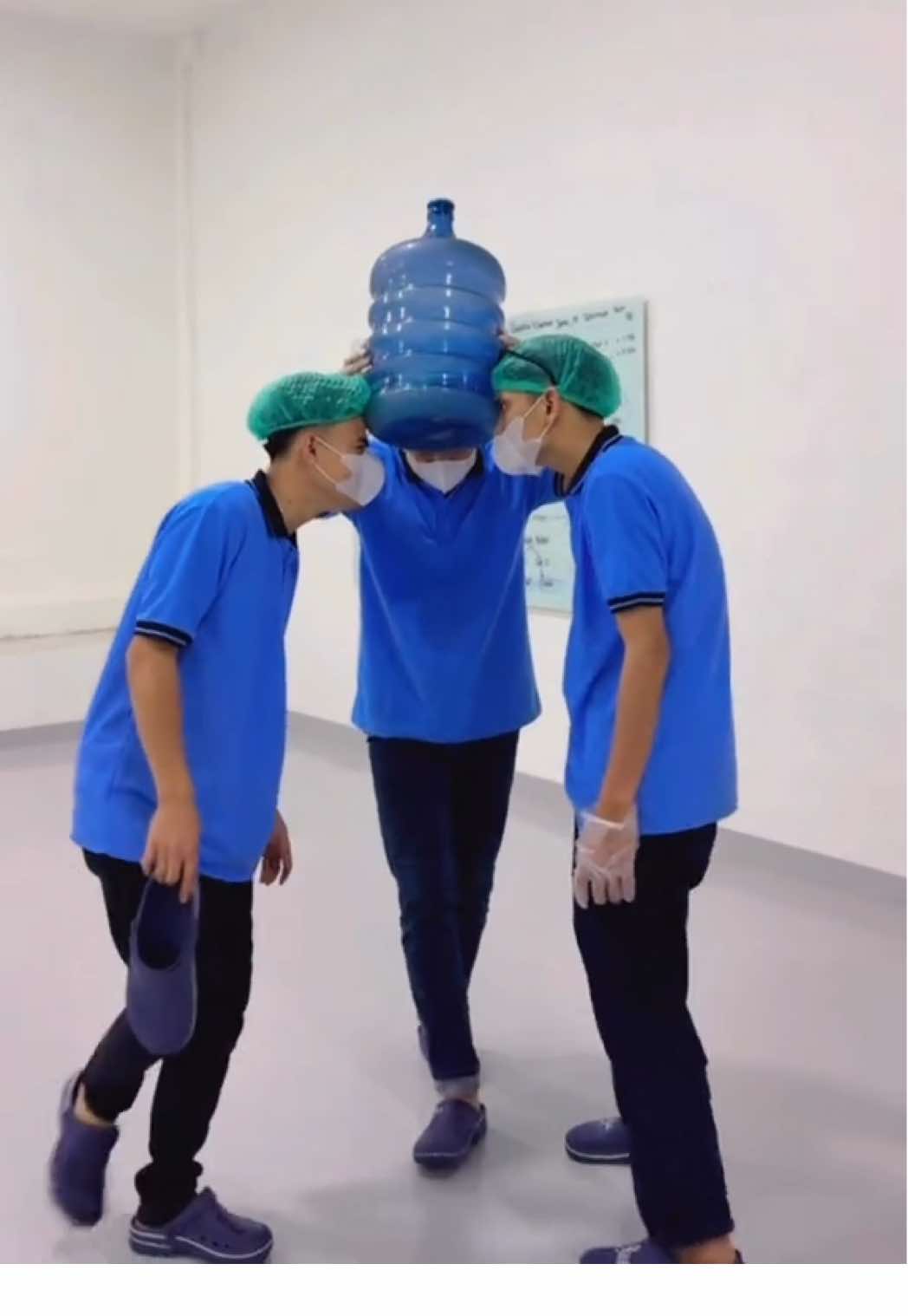 🧔🏻‍♂️ : Kepala kalian dipake kalo kerja🧐 #makanbergizigratis  #makanbergizigratis #badangizinasional #prabowopresiden2024 #makanansehat 