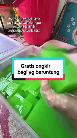 Dulu part paling males motongin jelly jelly ini karena ribet makan waktu lama secara aku mau kerjaan itu sat set gk mau duduk lama2😆 Alhamdulillah setelah ketemu alat ini kerjaan aku jadi sat set lo guys bisa cepat kelar😍 ok yang beruntung akan dapat gratis ongkir 