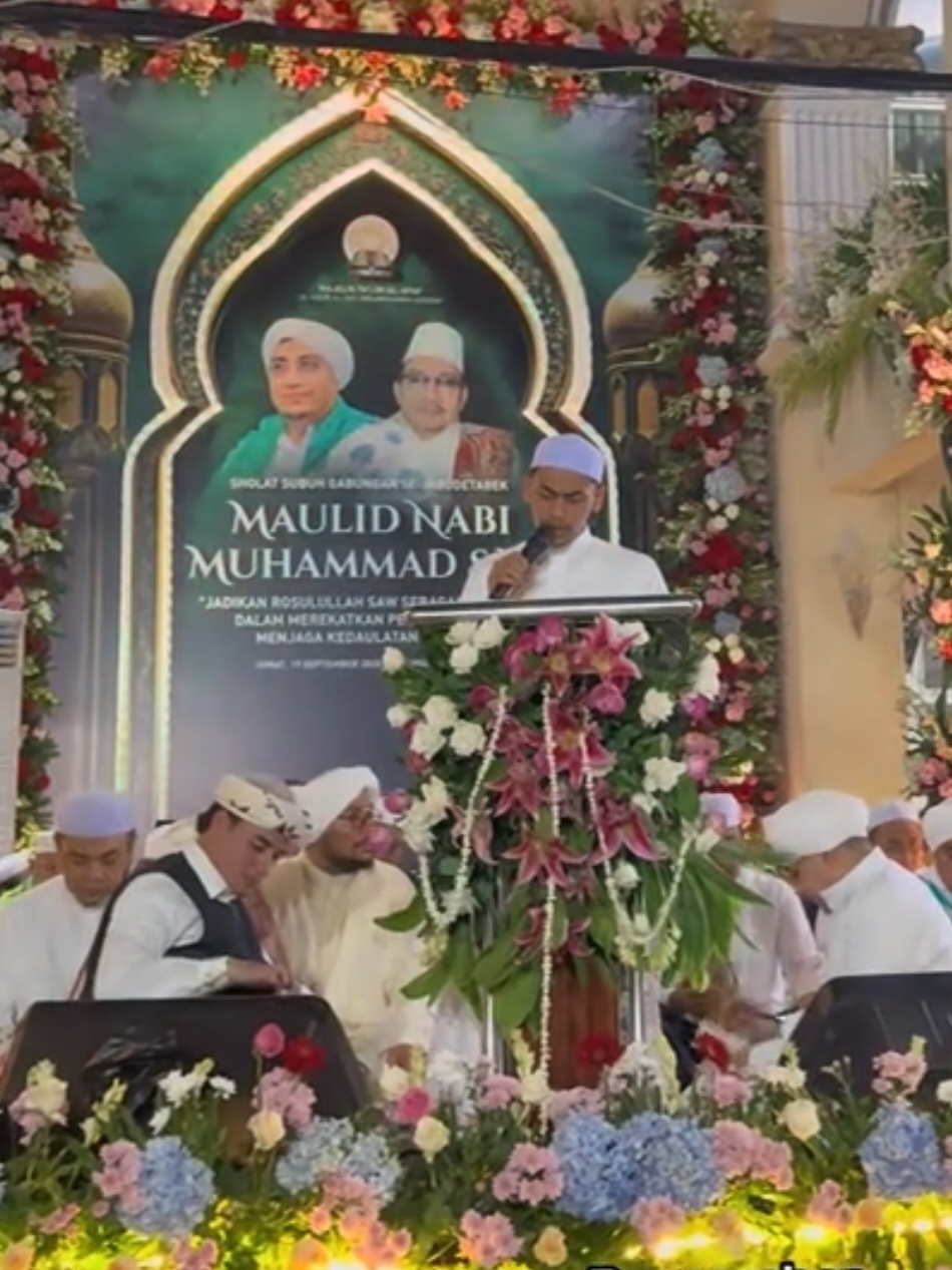 Sholawatullahi Taghsya ❤️ Maulid Nabi Muhammad SAW Majelis Ta'lim Al-Afaf Tebet Jakarta Selatan . . . #maulidnabi #jakarta #sholawat #viraltiktok #trend 