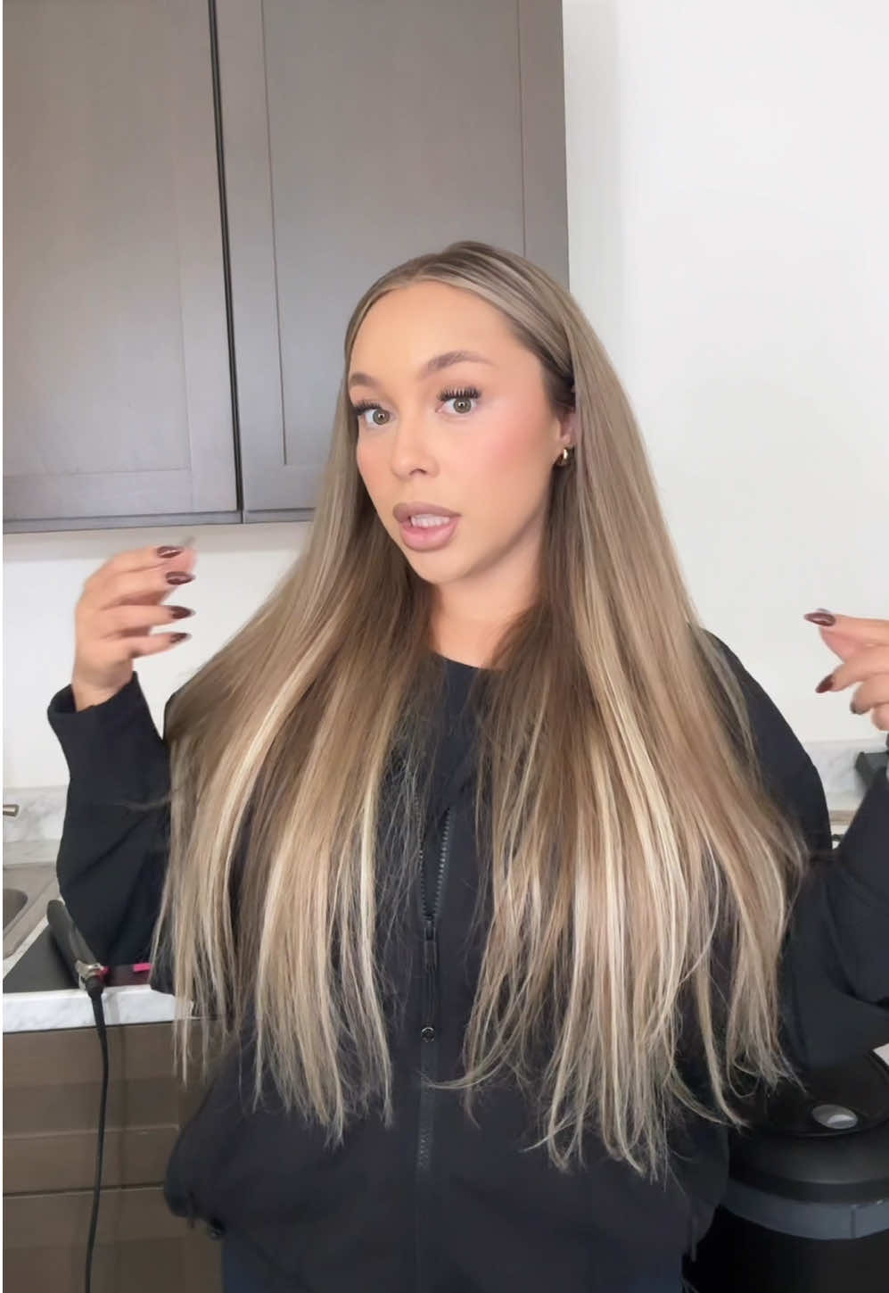 Part 2 of finishing up my extensions, ended up using a packet and a half @GooGoohair_Extensions @googoohair_official #googoohairextensions #tapeinextensions 