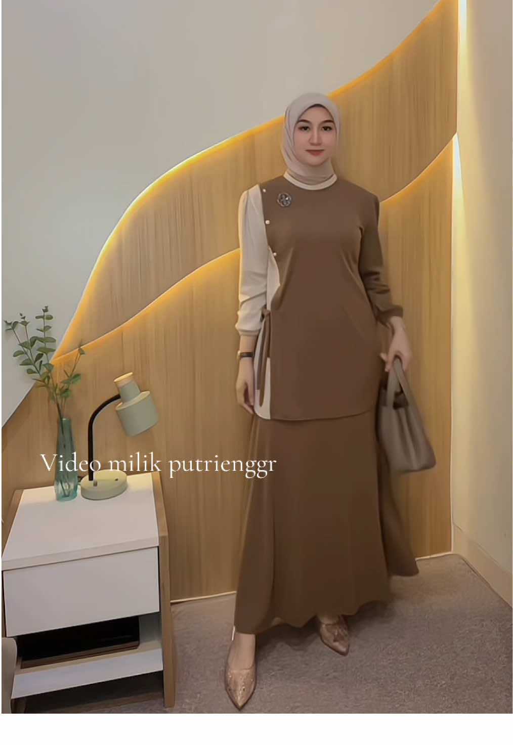 One  set rok knit 🤎🤎🤍 #fyppppppppppppppppppppppp #hijabinspiration❣️ #ootdhijab #dressknit #onesetrok 