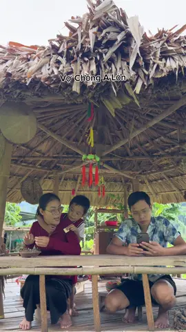 Tên MẠNH tự giác nhé. Đừng để tui làm lớn chuyện😂 #vochongalon #binhyen #vuive #haihuoc #xuhuong 