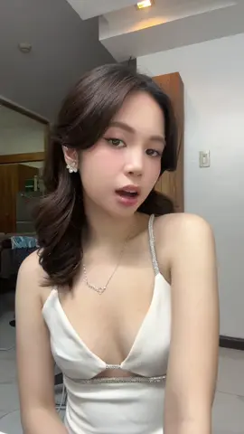 🧏🏻‍♀️