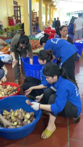 Nhiều bạn hỏi lên chùa làm gì ạ ? Thì đây …đây… đây … sơ sơ qua hoạt động của ban hậu cần nhé ạ …  Sẽ là một điểm nhấn đẹp trong hành trình làm người tốt việc tốt của mỗi bạn sinh viên mỗi bạn thiện nguyện viên ❤️❤️❤️