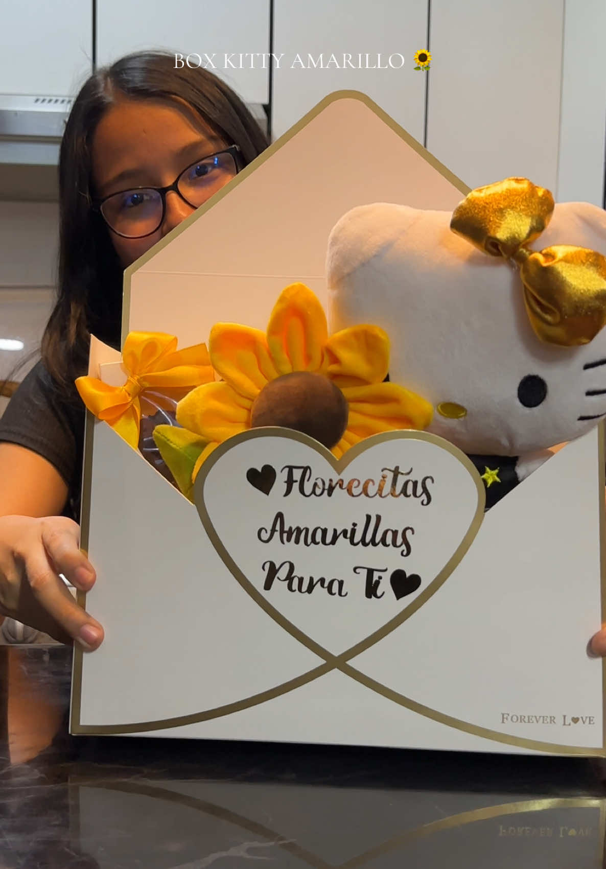 Un detalle elegante y dulce 🌻 #floresamarillas #floresamarillas🌻 #flores #novia #limaperu🇵🇪 #lima #regalospersonalizados #detallespersonalizados #foryoupage 