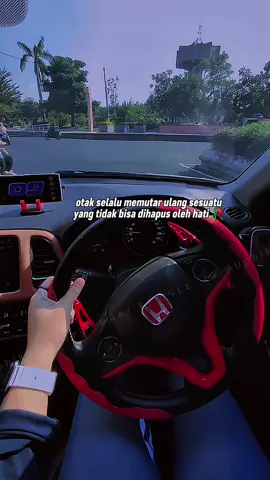 Ada yang tau tutornya ga? Cara biar isa menghapus dari ingatan gimana, udah coba pake penghapus faber castel masih aja gak bisa hilang soalnya 😶 #storyuphiklz #nyetirhrv #drivercewek #caramenghapusdiadariingatan #storynyetirmobil 