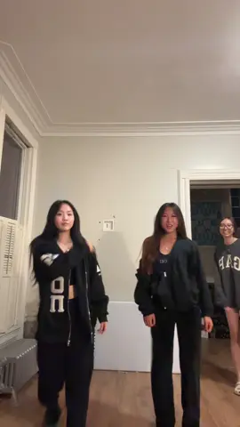 co 👯‍♀️