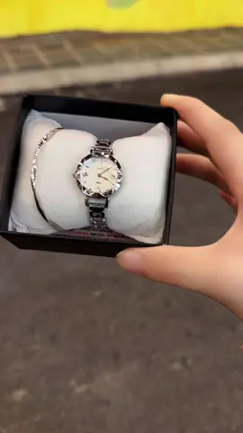 Đồng hồ nữ JW mặt tròn tặng vòng tay #donghonu #donghonusangchanh #thienkimphukien 