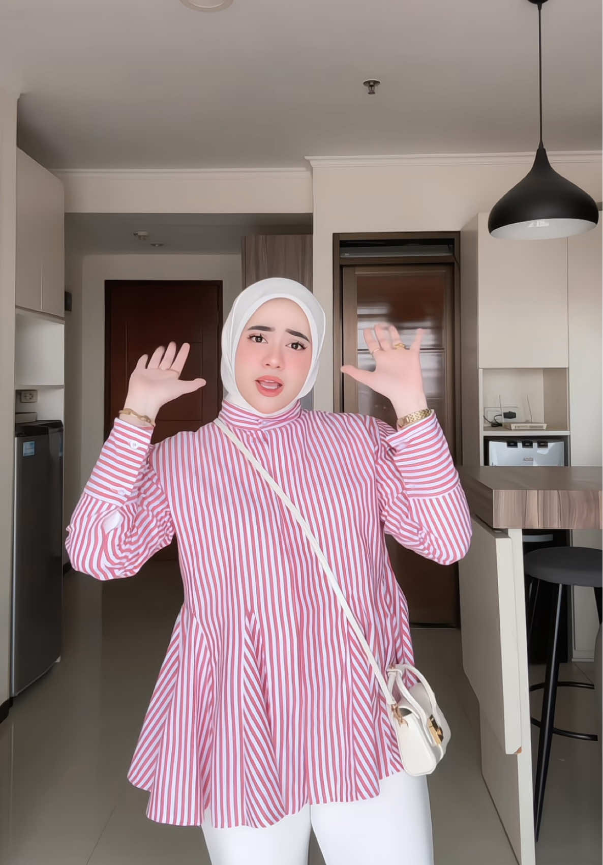 #blousestripe #blousewanita #ootdhijab #ootdfashion #ootd 