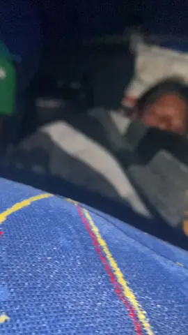 Parte 2 grabando a mi prima sin que ella se de cuenta 👏🏿😎.