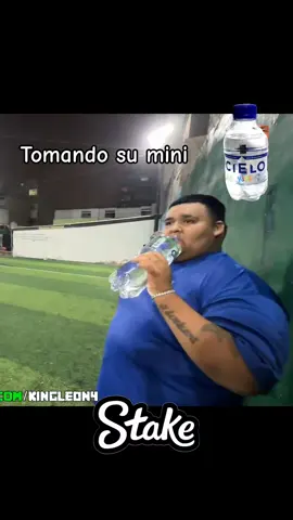 kingleon tomando agua #kingleonclips#kingleon#peru🇵🇪#fyp#futbol⚽️ 