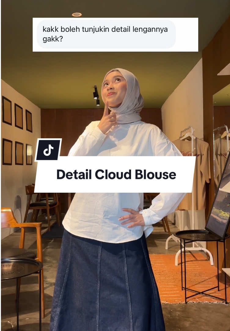Detail unik yang jarang kalian temuin di blouse pada umumnya. Semi balon atau normal sleeve? You pick✨ #BlouseDetail #StylingTips #SleeveDetail 