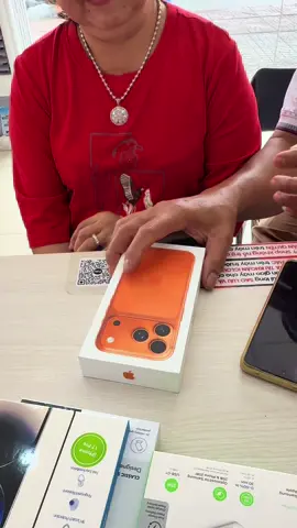 Đẹp quá, hạnh phúc quá cô chú ơi #iphone17 #fptshop #xuhuong #fyb 