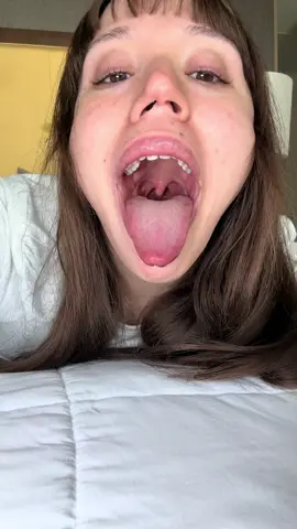 Tongue ASMR  #tongue #cosplay  #cringe  #giantess #vore 