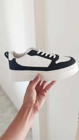 chỉ với 150 cành cho 1 đôi sneaker đủ size cho ae chọn lựa #giaysneaker #giaynamcaocap #giaynamdep #giaynamthethao #giaythethao 
