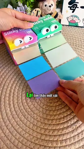 Những tờ giấy nhớ mà học sinh ngày nay sử dụng thật tiên tiến! Đây là loại giấy nhớ kéo ra được, không che mất chữ và không để lại keo khi xé. Nó rất tiện lợi để xem trước và ôn tập, lại còn có hiệu ứng chuyển màu xà cừ!! #miengdanghichu #creatorsearchinsight #tienich #thietthuc #jizonguyen 