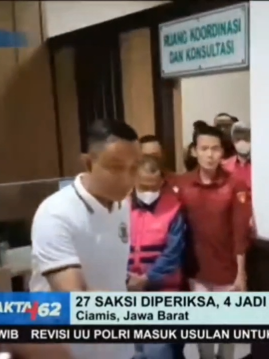 Korupsi SMKN 1 Cijeungjing Ciamis Kerugian Negara 2,77 Miliar rupiah, 4 Orang ditetapkan Tersangka. Sumber MDTV News Official #kejariciamis #ciamisviral #korupsiciamis #beritatiktok #mdtv 