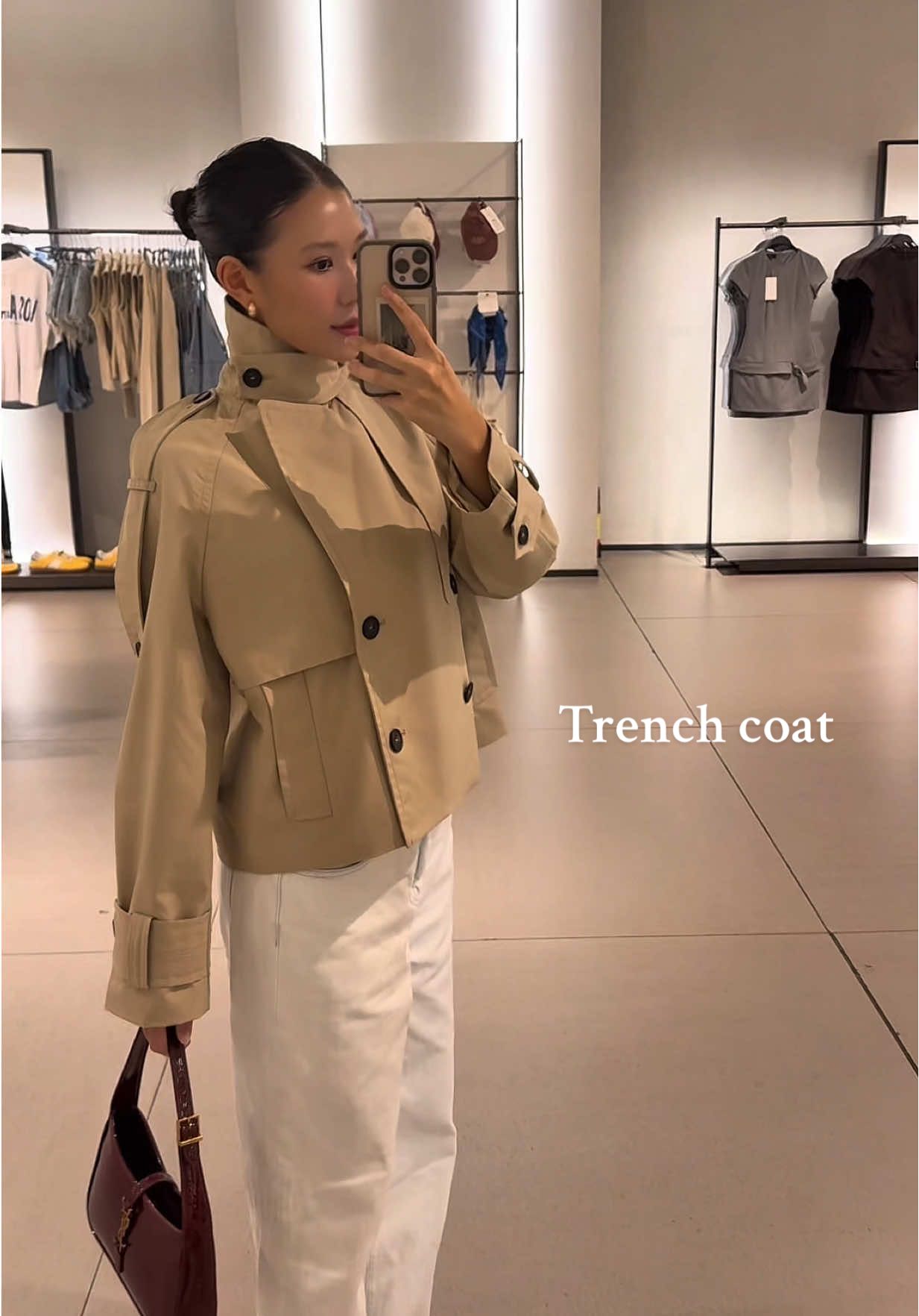 Trench coat short 🤎🍂 #trenchcoat #zarahaul #lynnbaee 