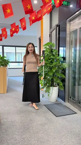 Gậy đa năng, gậy leo núi trekking cũng có thể làm gậy cho người cao tuổi ạ #goodfit #gậy #gayleonui #trekking #gaychonguoigia 