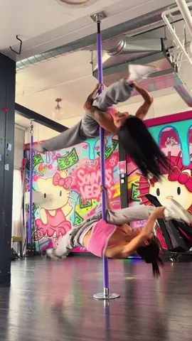 Got to spin with the AMAZING aerial pole queen today!! @Veronika Goroshkova 🥹🫶🏽💖💖  @SUNNYSVEGAS 
