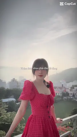 Em như hoa dịu dàng nồng nàn❤️