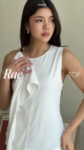 Instantly in love with this top!  #OOTD #outfitideas #soma 