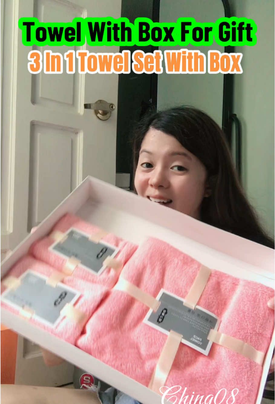 Towel With Box Gift Set #towelwithboxforgift #towelwithbox #3in1towelsetwithbox #classicfashionbathtowelset #giftideas #gifts 