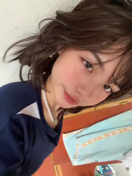 Que cantaba JAJAJ broma, mi pelo al despertar está hecho un desastre  #makeup #caracas #fyp 